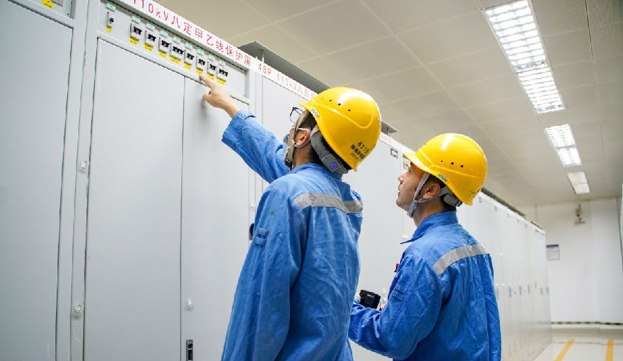 圖為并網現場。