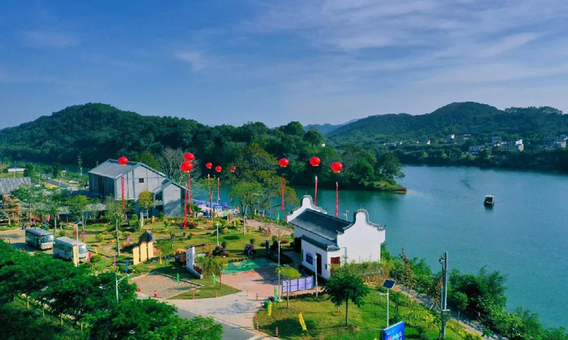 圖為中國能建投資建設的廣東封開縣生活污水處理全縣捆綁PPP項目，新建鎮級污水處理廠11座、農村污水處理設施630座，使城鎮污水處理率達到85%以上。