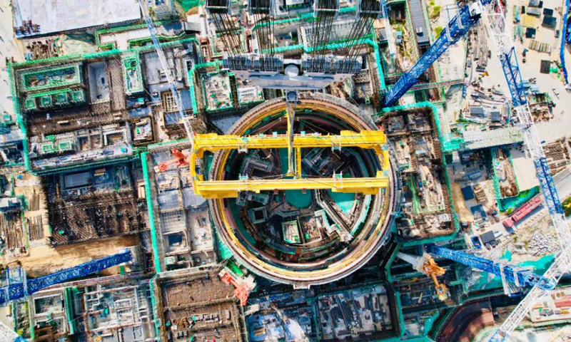 環(huán)吊橋架是環(huán)吊的重要組成部分。作為核電站重要的起吊設(shè)備之一，環(huán)吊位于反應(yīng)堆廠房頂部，在核電站安裝設(shè)備期間用于安裝反應(yīng)堆廠房內(nèi)的重型設(shè)備，吊運(yùn)蒸汽發(fā)生器、反應(yīng)堆壓力容器、穩(wěn)壓器、下部堆內(nèi)構(gòu)件和上部堆內(nèi)構(gòu)件以及其他輕載設(shè)備；在核電站運(yùn)行期間（反應(yīng)堆正常工作或停堆時），用于反應(yīng)堆停堆換料和反應(yīng)堆廠房內(nèi)設(shè)備維修所需的各種吊運(yùn)服務(wù)。