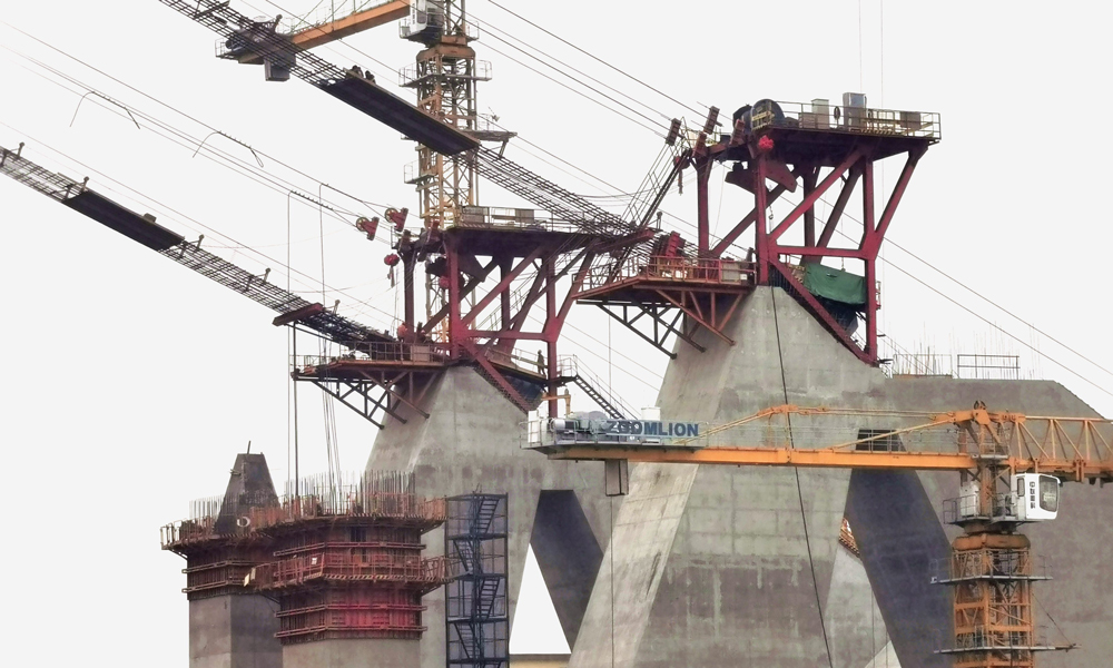 據悉，G3銅陵長江公鐵大橋是貫徹落實長江經濟帶及長三角一體化發展戰略的重點工程，也是銅陵完善綜合交通設施建設、實現跨江發展的重點項目。大橋建成后，對于加強長三角互聯互通、全面推進皖南國際文化旅游示范區建設、加快實現區域經濟協調發展、構建現代化綜合交通運輸體系具有重要意義。