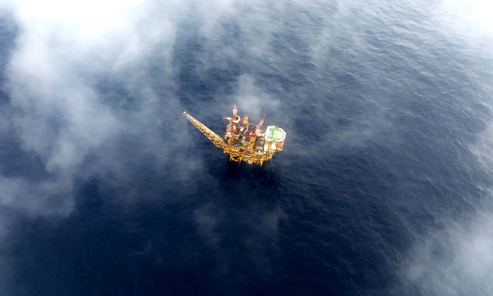 12月18日，中國海油白云氣田番禺30-1平臺正在開展氣井調整井作業。李顏 攝