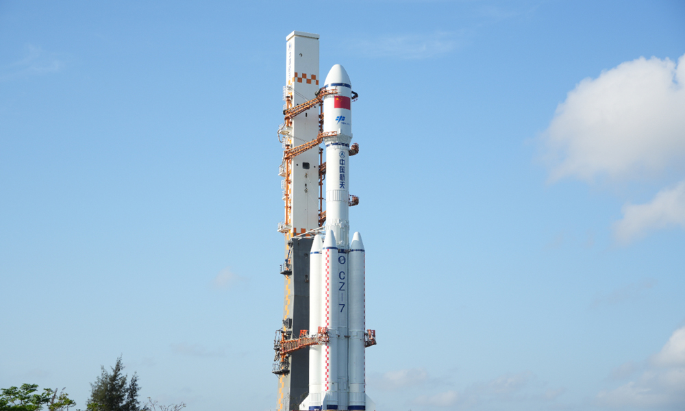 目前，文昌航天發(fā)射場設(shè)施設(shè)備狀態(tài)良好，后續(xù)將按計(jì)劃開展發(fā)射前的各項(xiàng)功能檢查、聯(lián)合測試等工作，計(jì)劃于近日擇機(jī)實(shí)施發(fā)射。