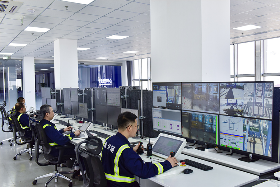 同比增長超兩成,上半年遼港集團集裝箱生產“成績單”亮眼5 (1)-ok.jpg 同比增長超兩成,上半年遼港集團集裝箱生產“成績單”亮眼5 (1)-ok.jpg